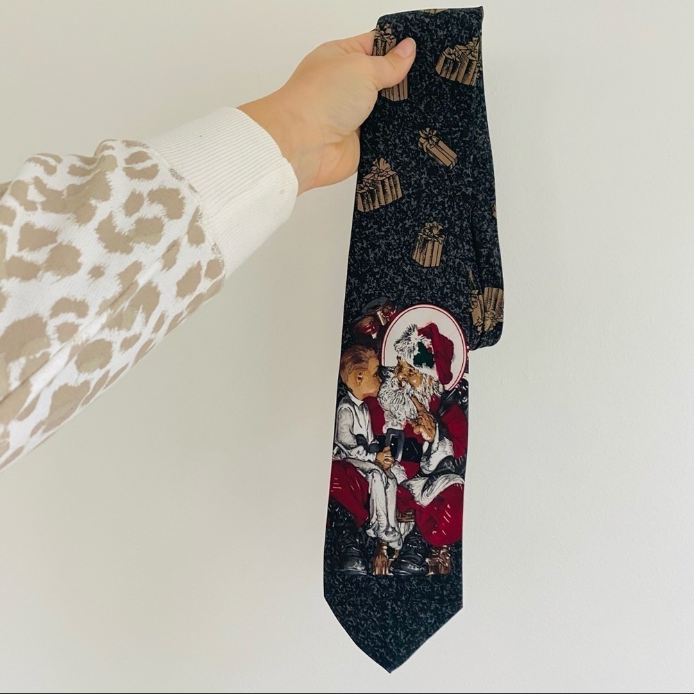 The Saturday Evening Post Vintage Christmas Tie - Santa Design, 1996 - Picture 1 of 6